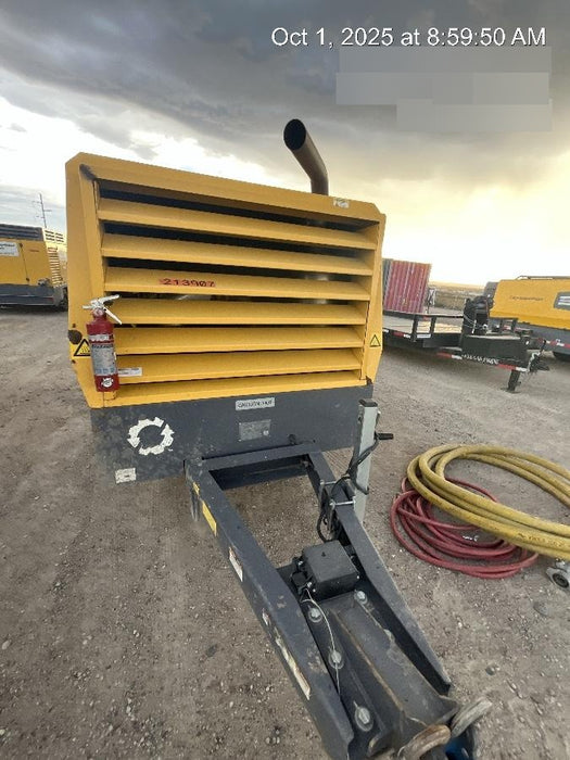 2022 ATLAS COPCO XAS 900