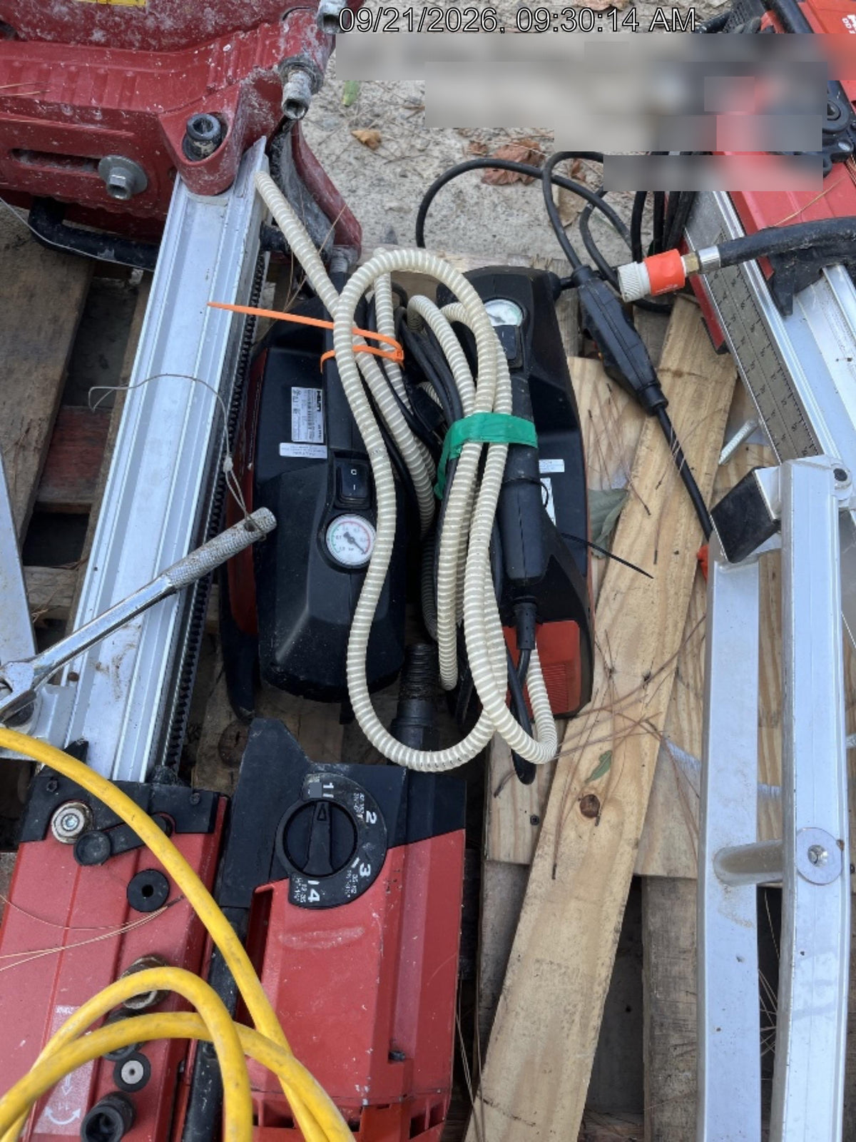 2021 HILTI DD250E