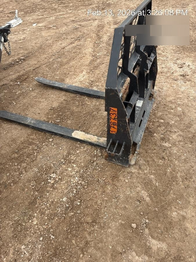 2021 PALADIN 48" Pallet Forks - Paladin