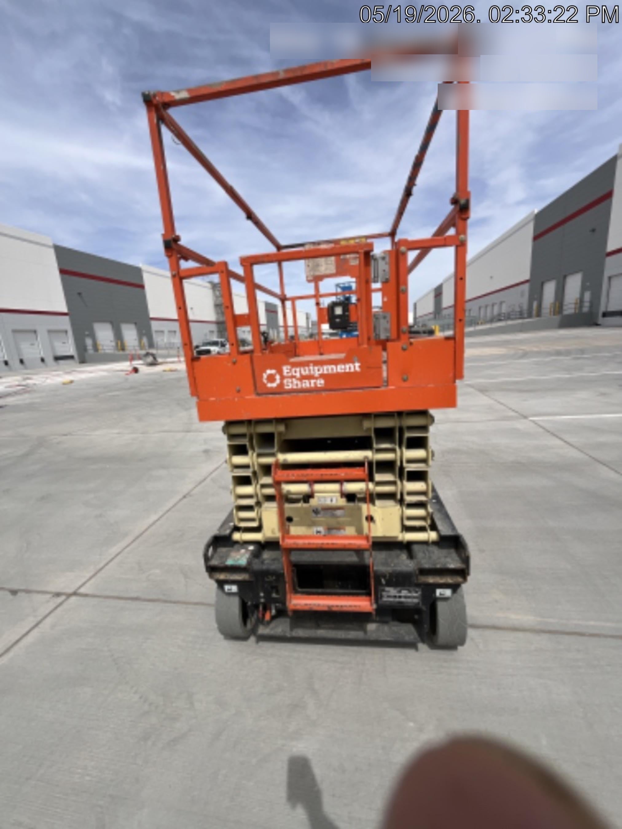 2022 JLG ES3246
