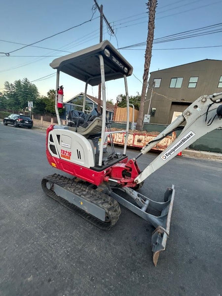 2023 TAKEUCHI TB216R
