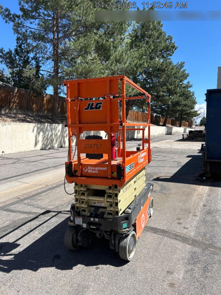 2022 JLG ES1932