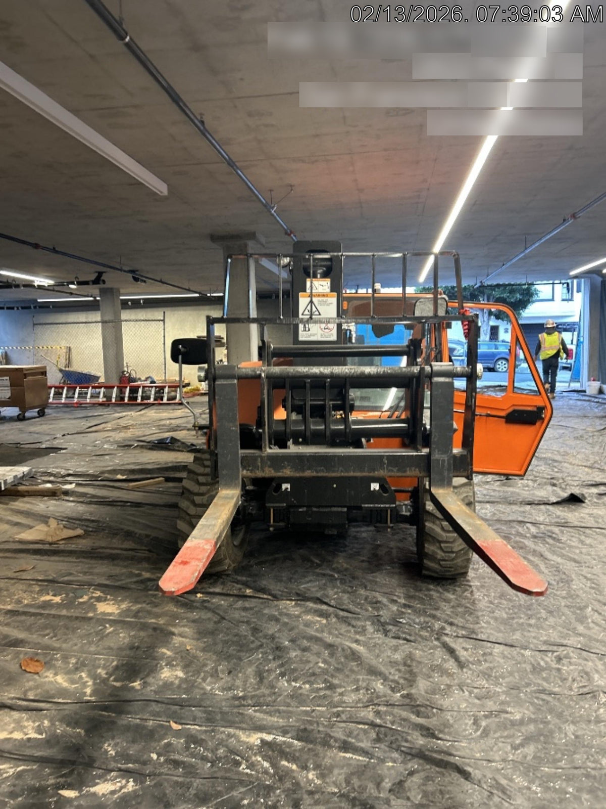 2025 JLG 519