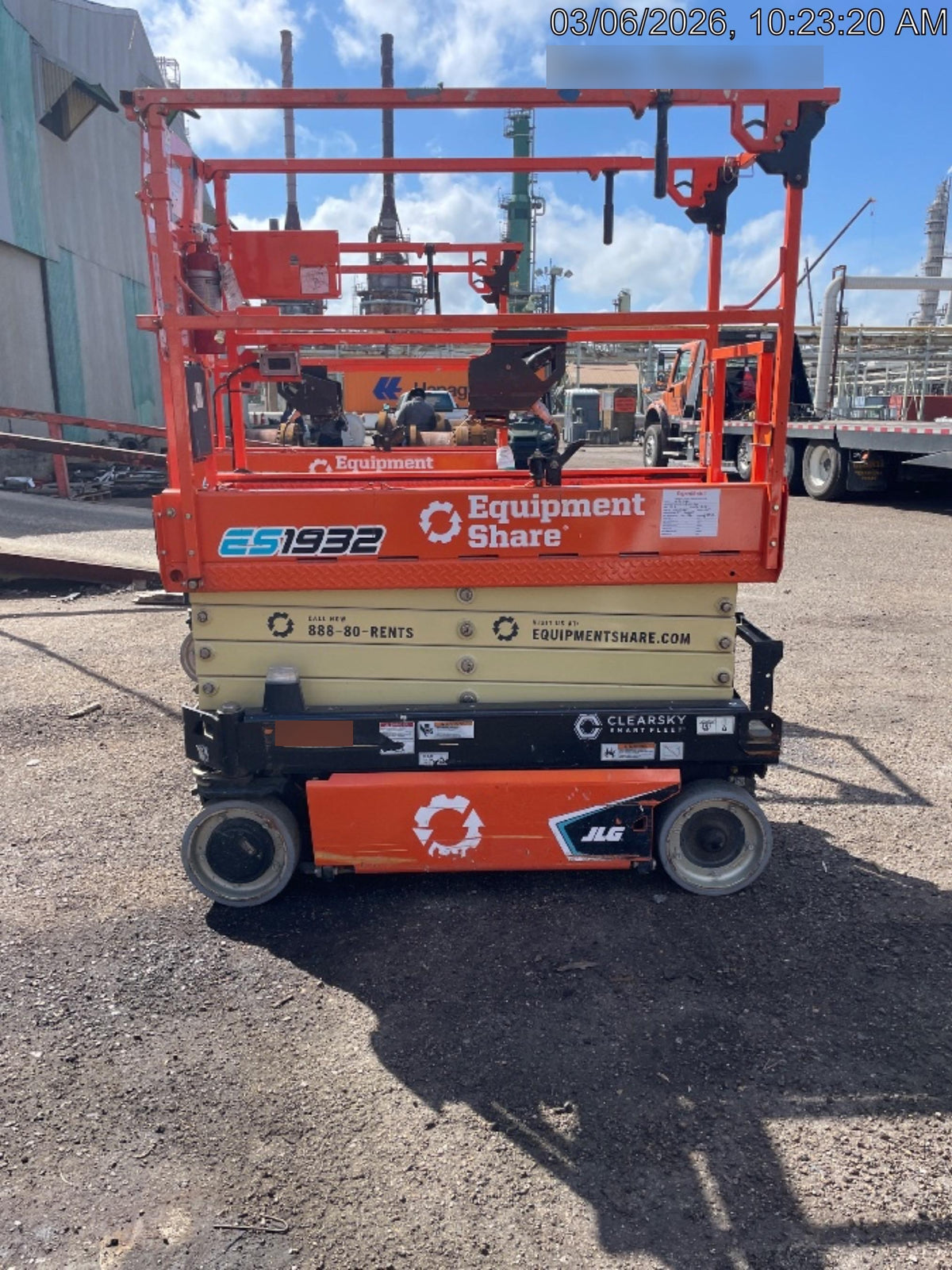 2024 JLG ES1932