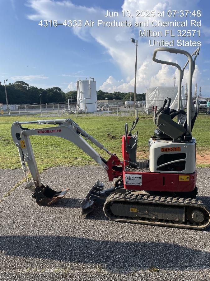 2023 TAKEUCHI TB210R
