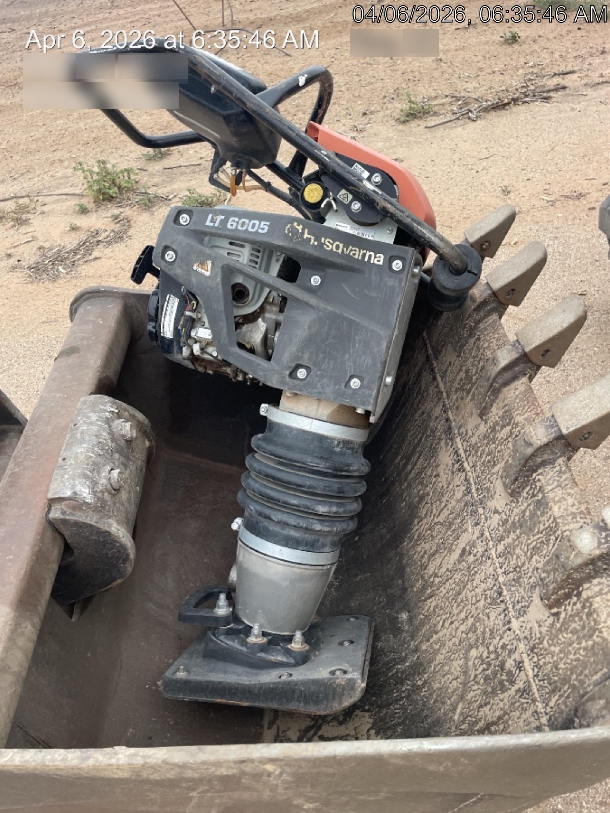 2024 HUSQVARNA LT6005