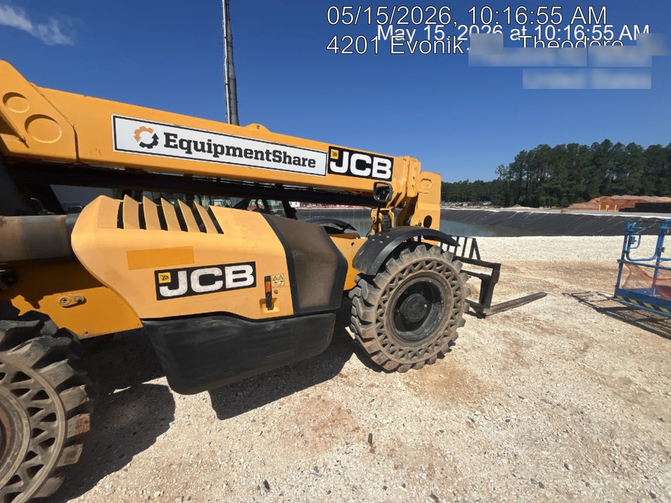 2018 JCB 509-42 74 HP w/CAB/HVAC, Beacon, Aux Hydraulics, Worklights, Solid Tires