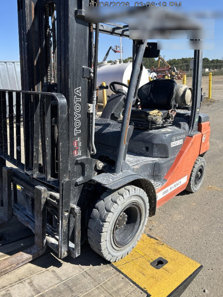 2022 TOYOTA 50-8FGU25