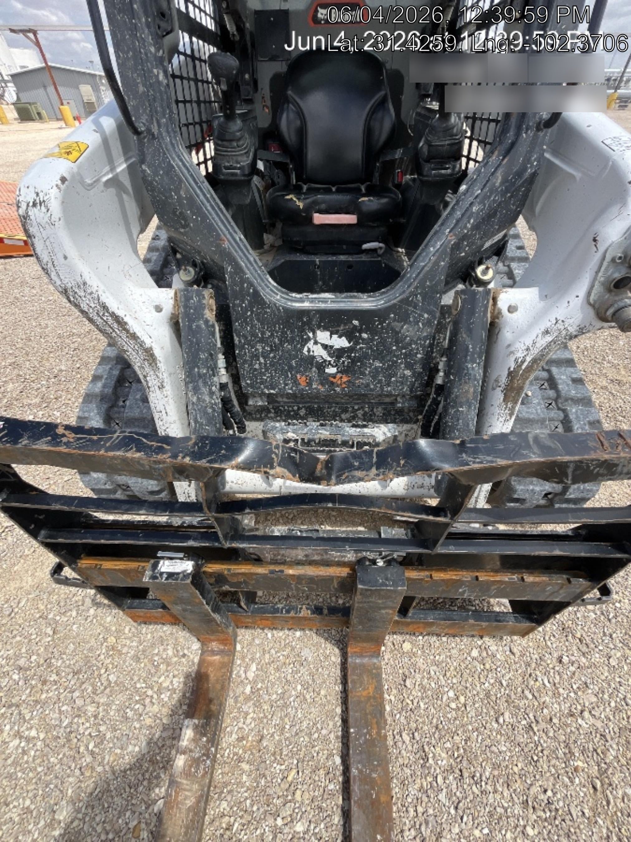 2025 ARROW MATERIAL HANDLING 24" Pallet Fork Frame