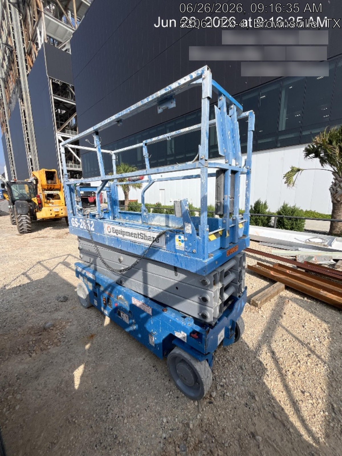 2023 GENIE GS-2632
