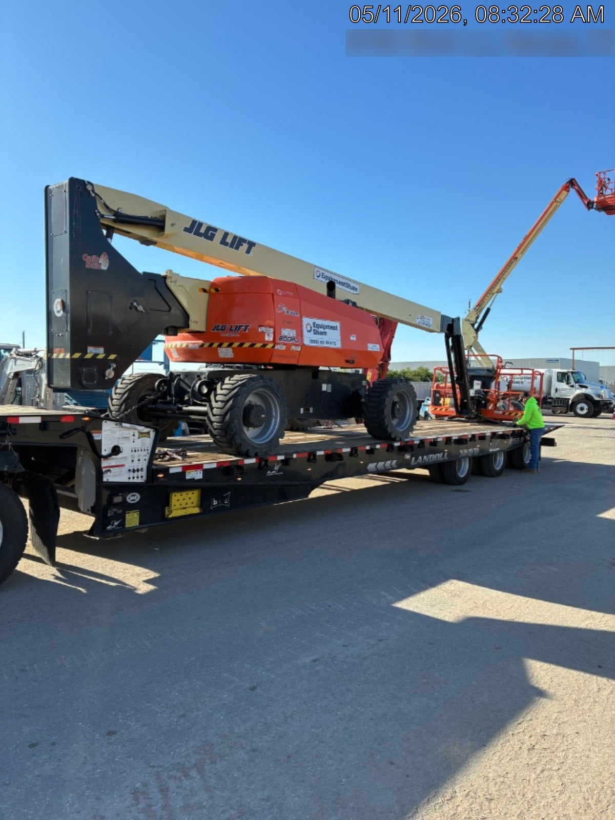 2023 JLG 800AJ