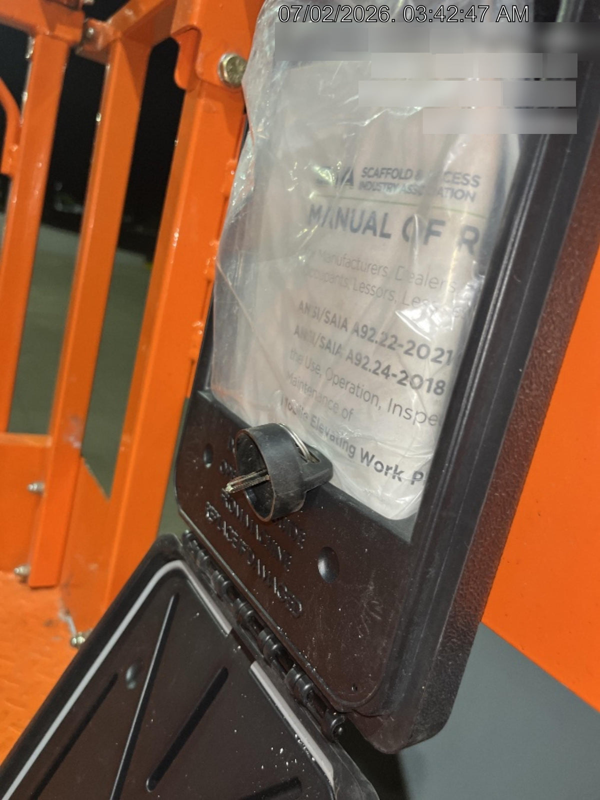 2025 JLG ES3246