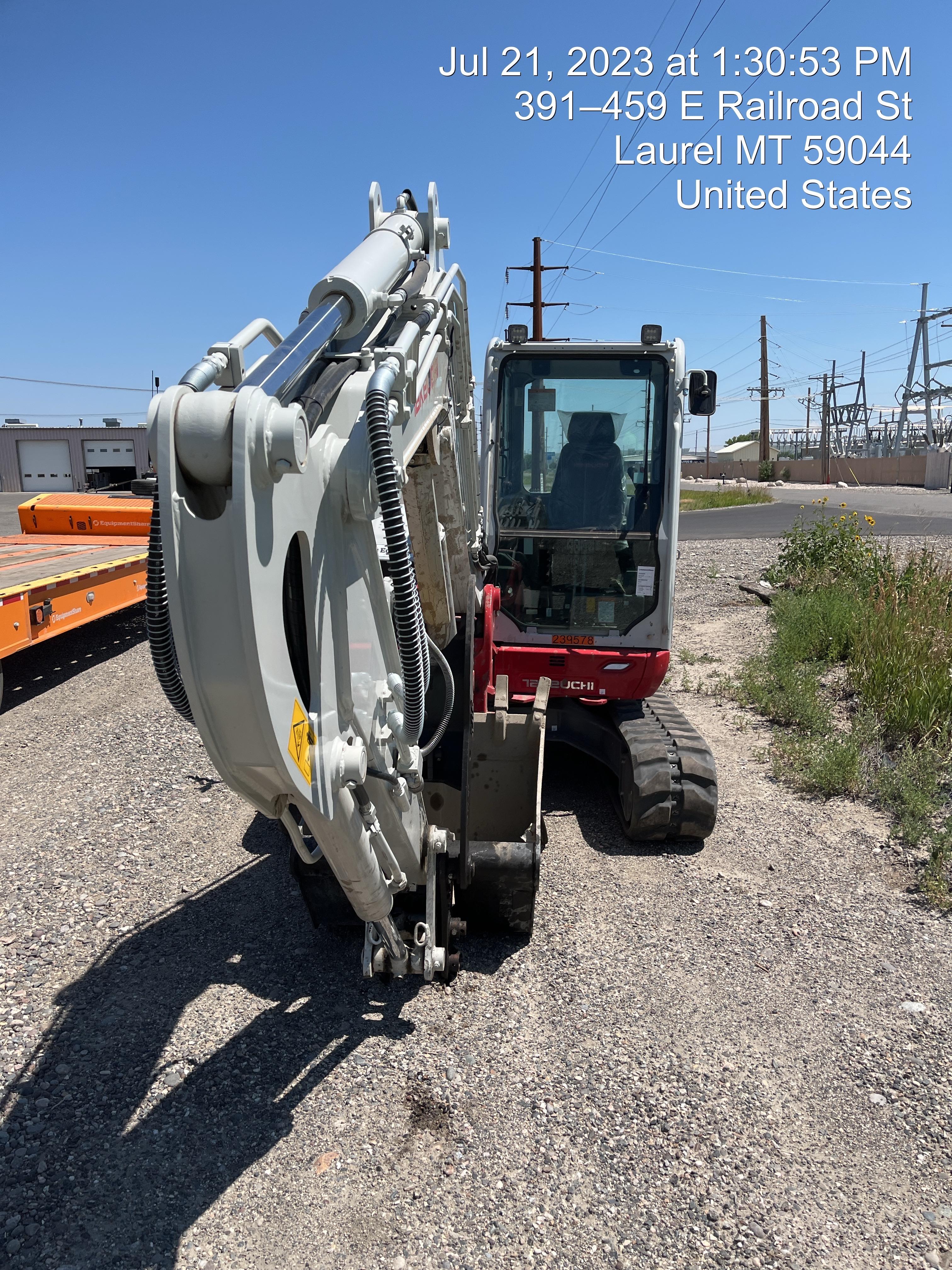 2021 TAKEUCHI TB370CR