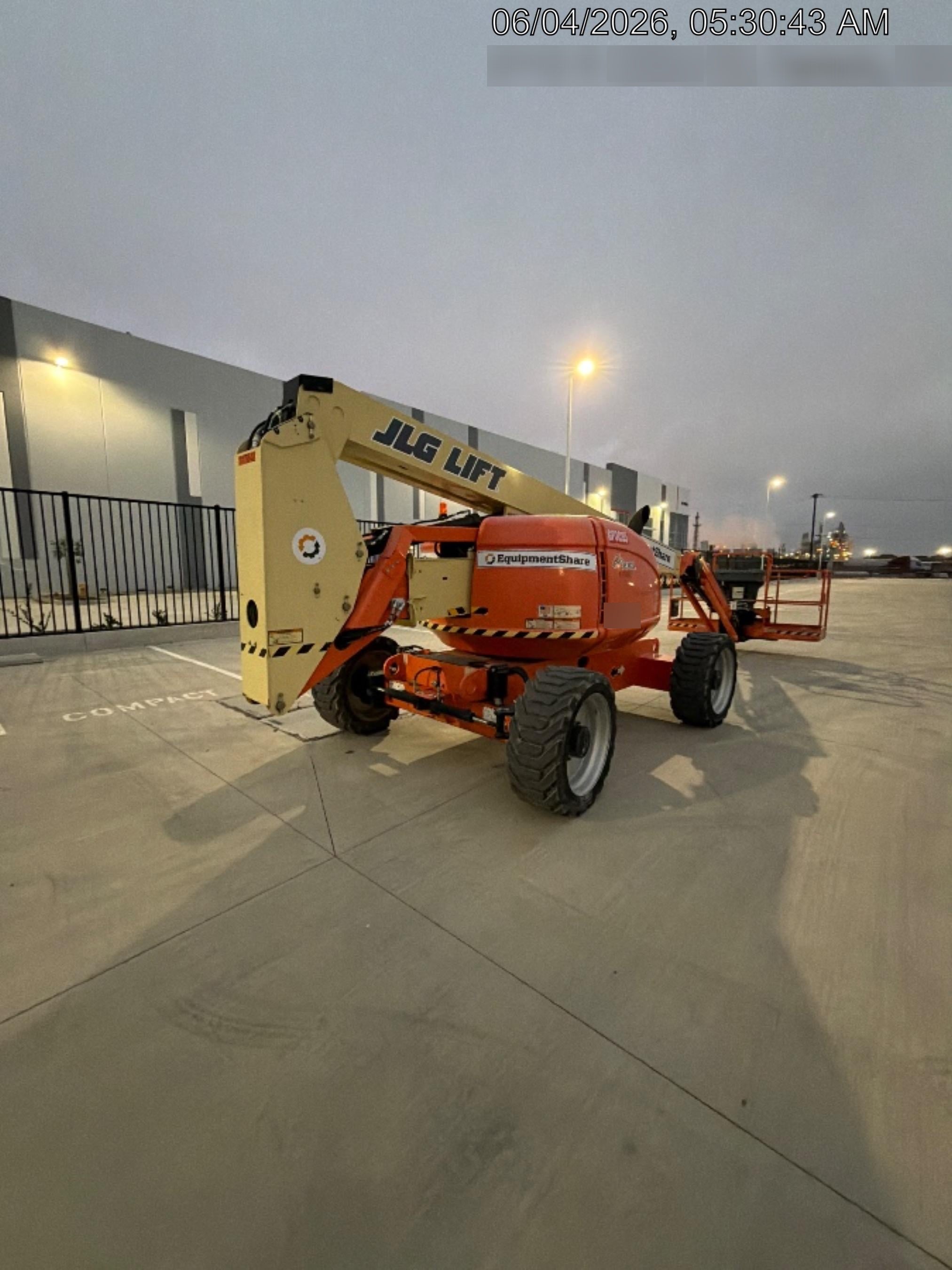 2021 JLG 600AJ