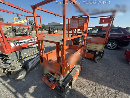 2022 JLG ES1330L