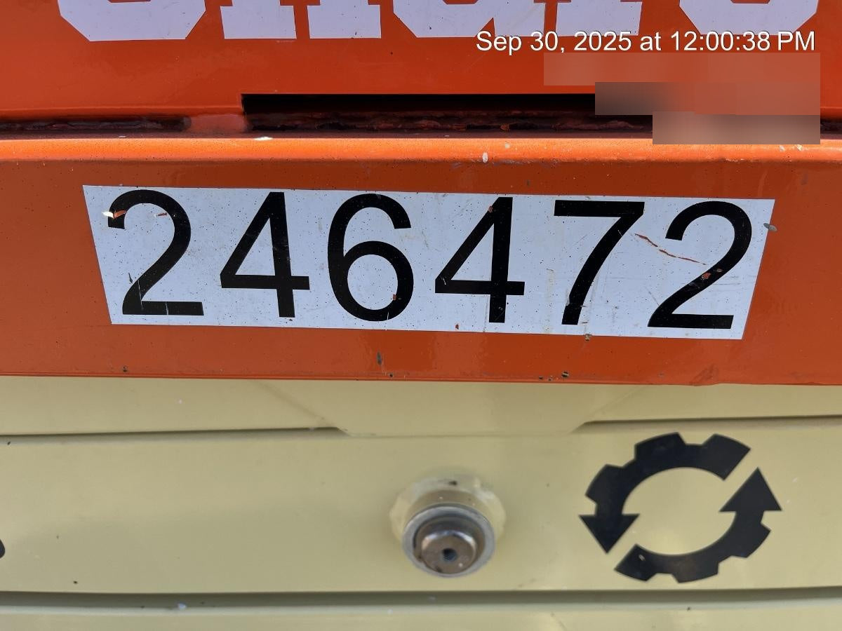 2022 JLG ES2632