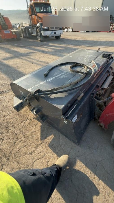 2016 PALADIN Sweepster SB72