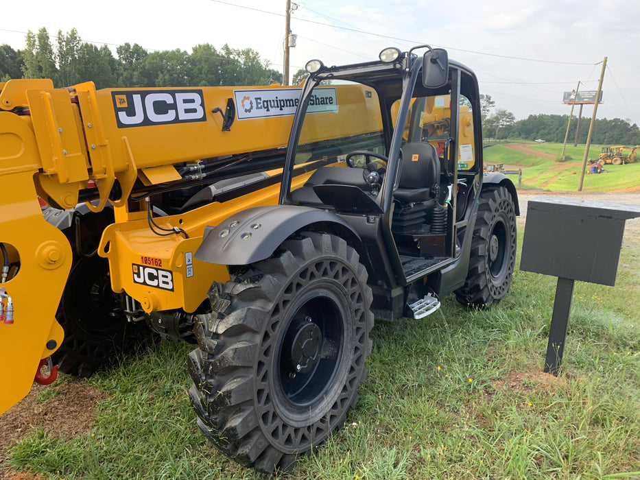 2020 JCB 509-42 Canopy, Solid Tires, Work Lights, Beacon, Aux Hydraulics, Back up Alarm, Lifting Eye, ES Decals