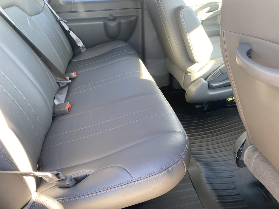 2023 CHEVROLET Express Van - Rental