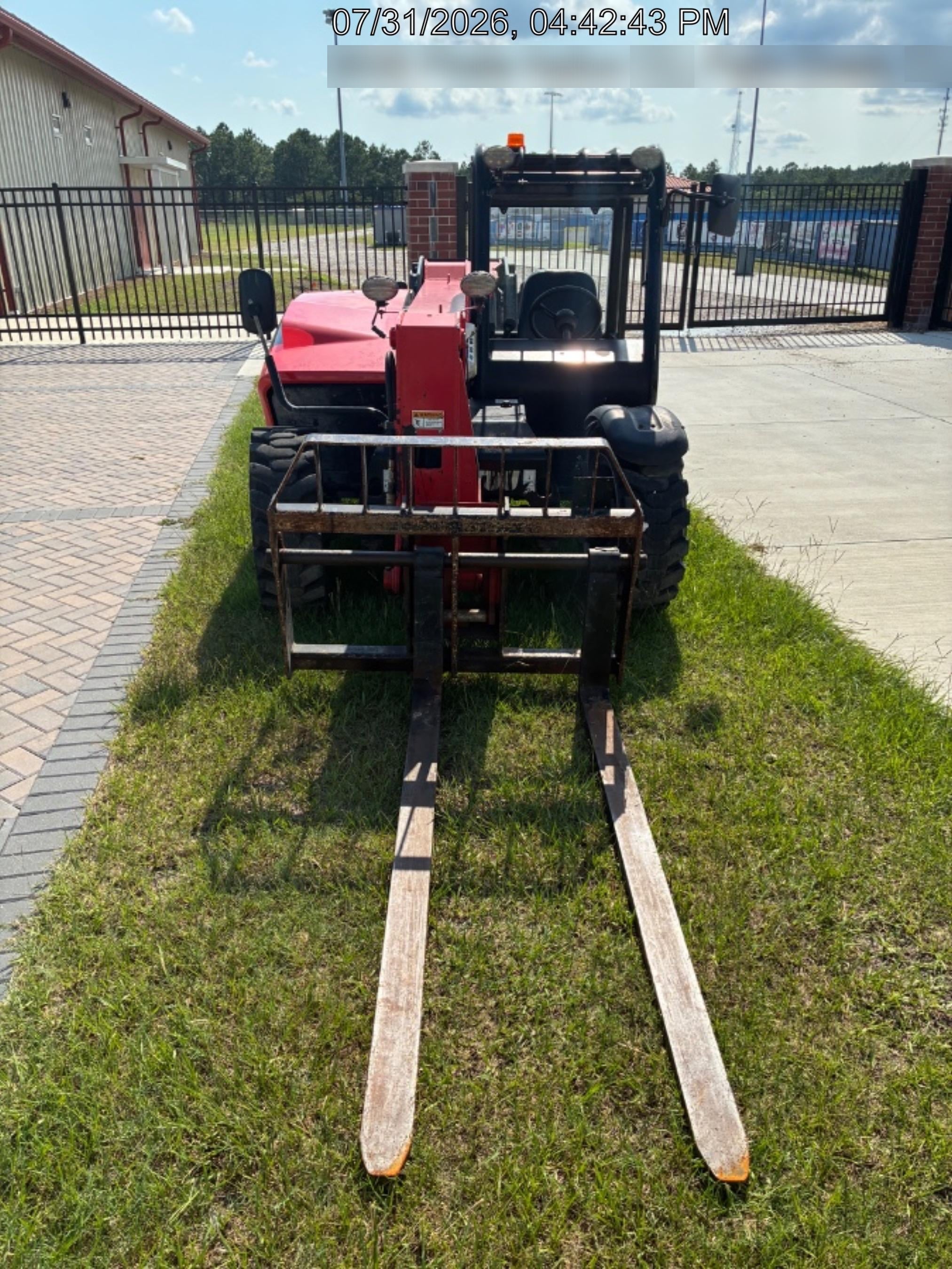 2023 MANITOU MTA5519