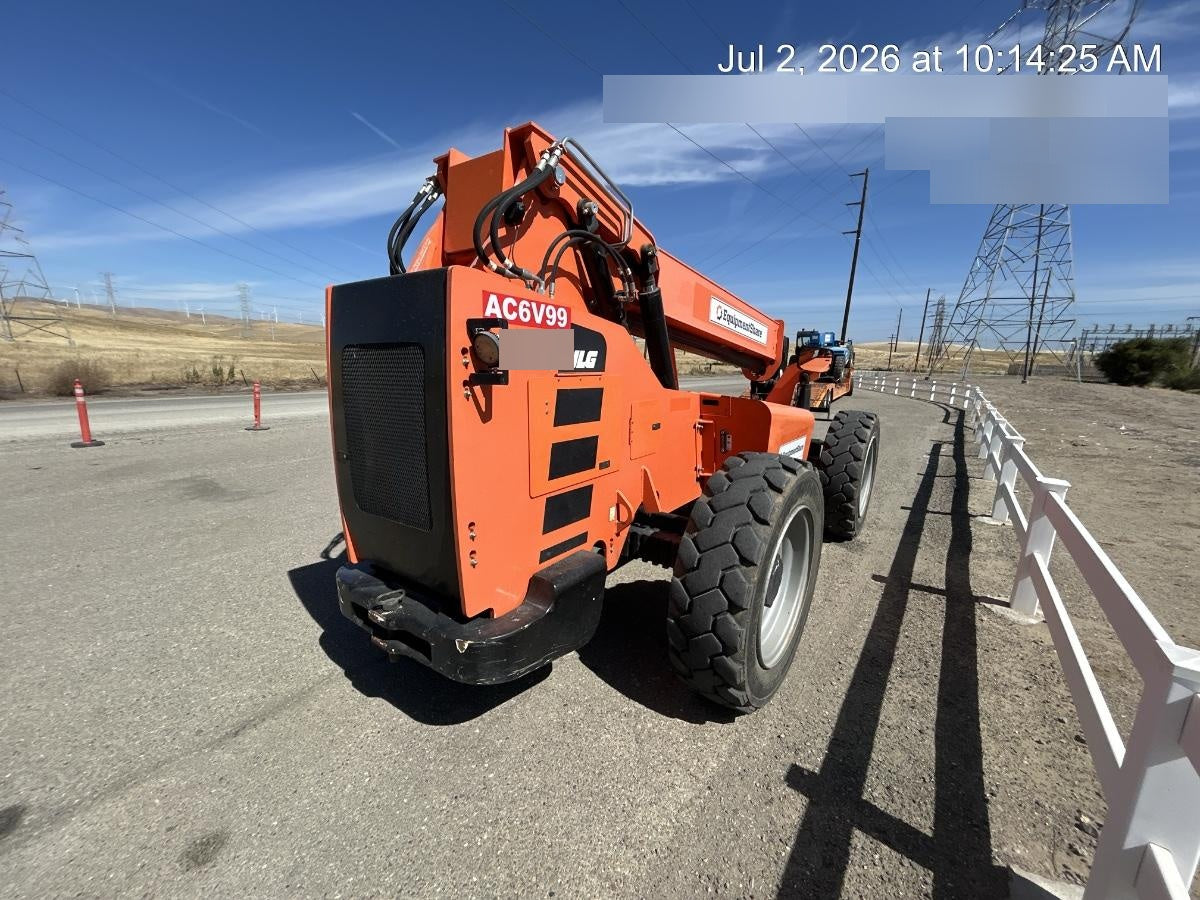 2021 JLG 6036