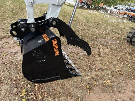 2025 TAKEUCHI 36" Bucket - Takeuchi