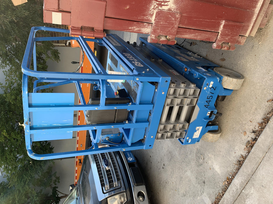 2019 Genie GS-1930 Fixed rails with chain Entry