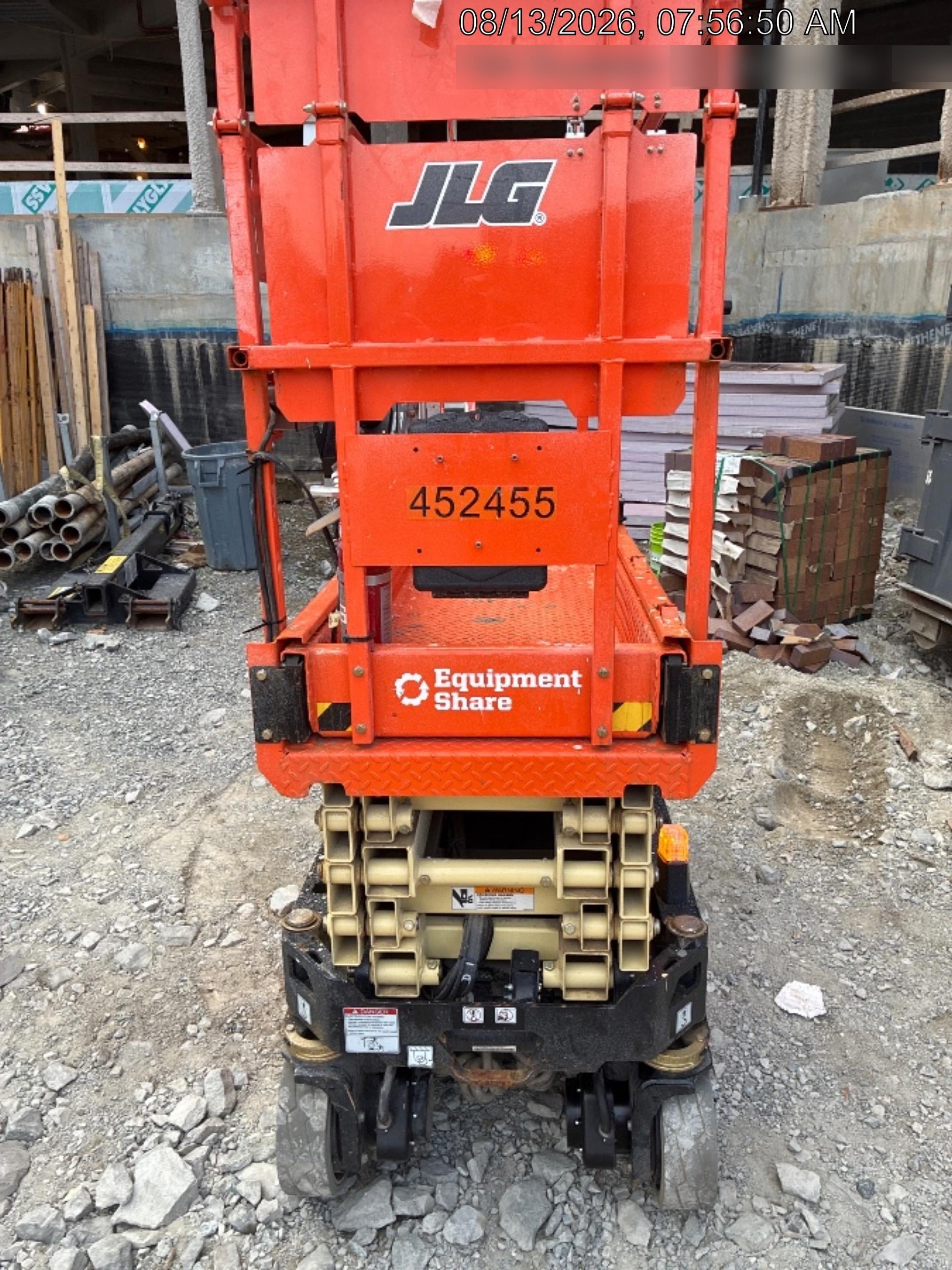 2024 JLG ES1932