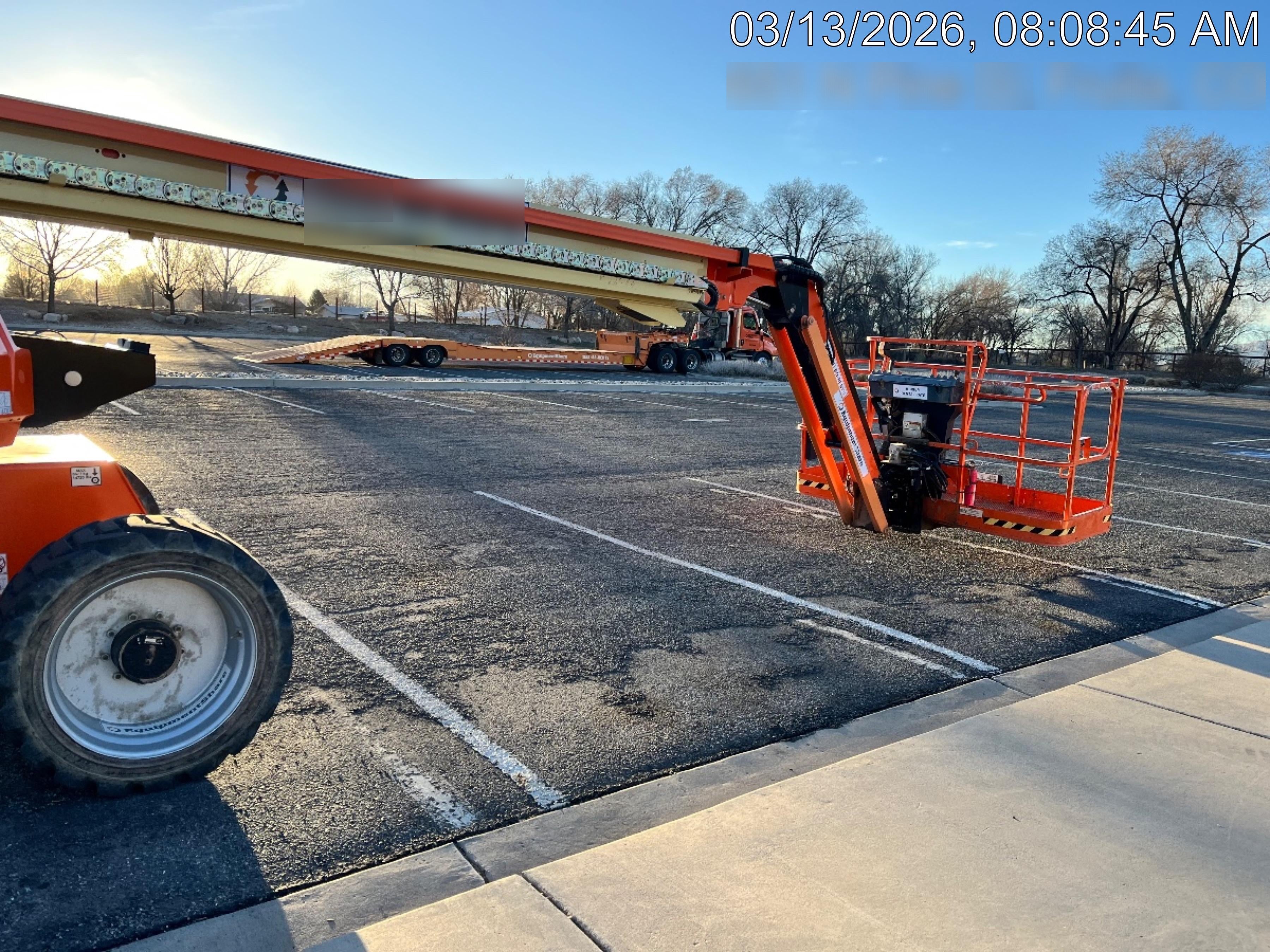 2022 JLG 660SJ