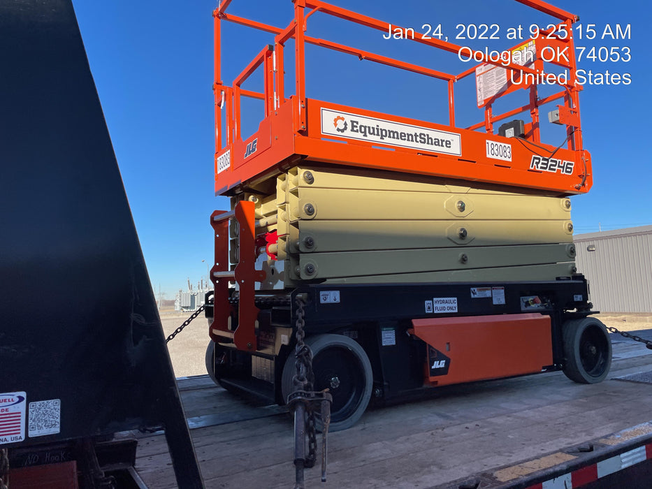 2021 JLG R3246