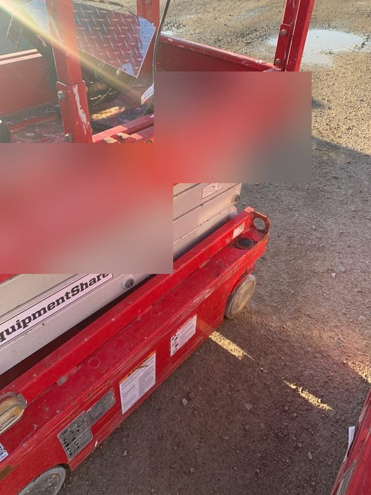 2017 MEC 1330SE 13' Scissor Lift w/Full 2 Year Extended Warranty