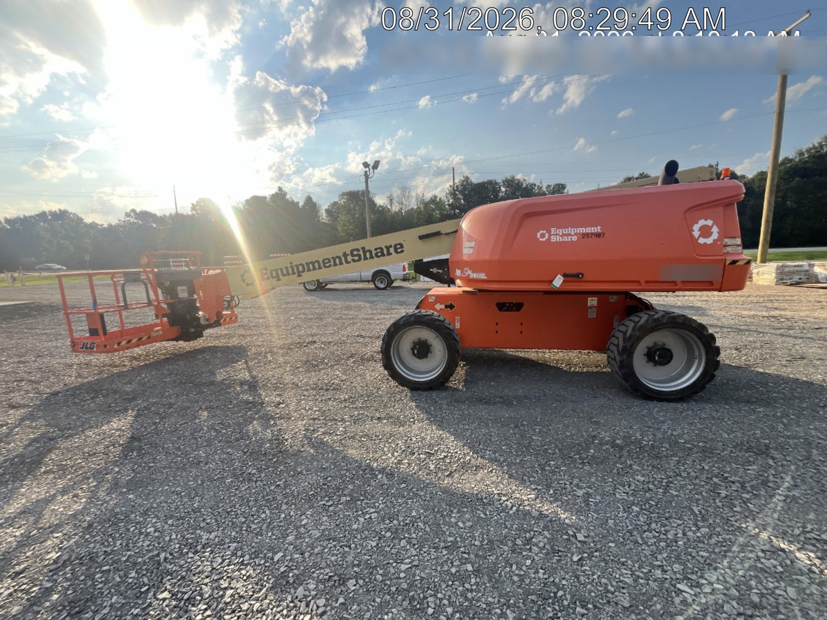 2022 JLG 600S