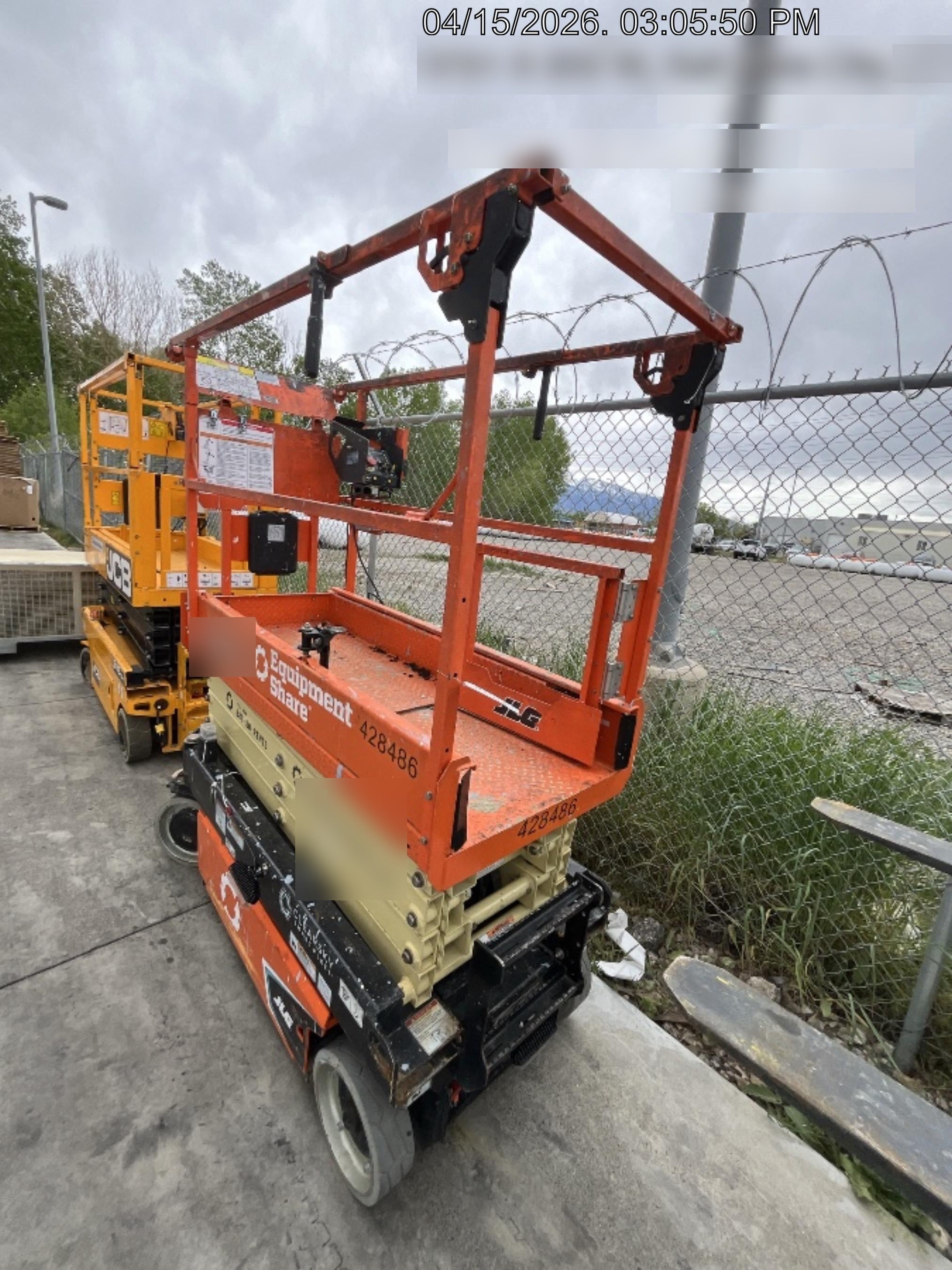 2024 JLG ES1932