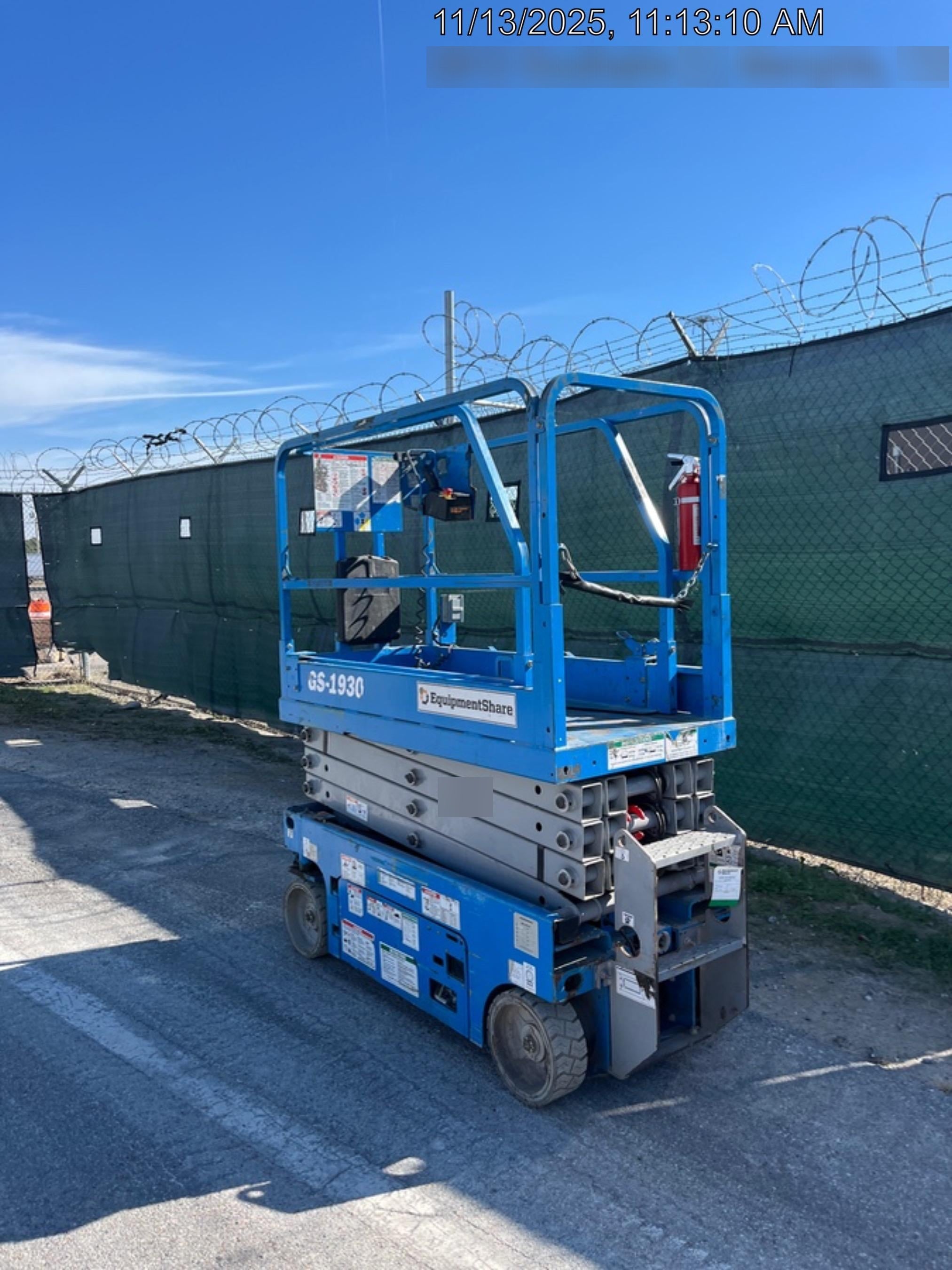 2019 Genie GS-1930 Fixed rails with chain Entry