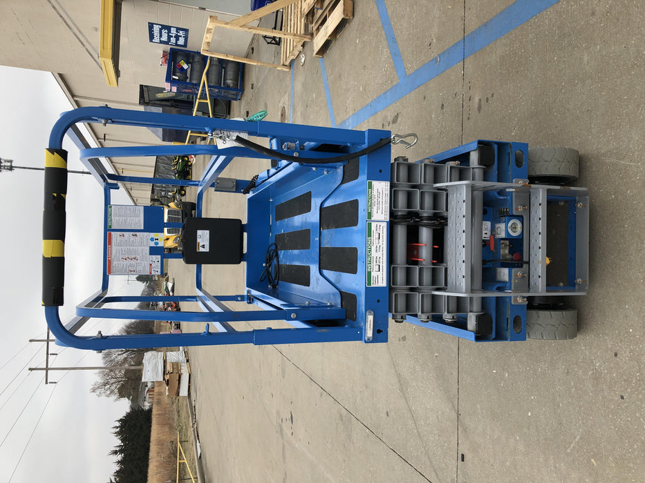 2019 Genie GS-1930 Fixed Rails with Chain Entry