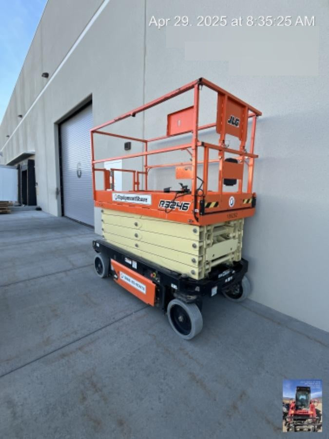 2021 JLG R3246