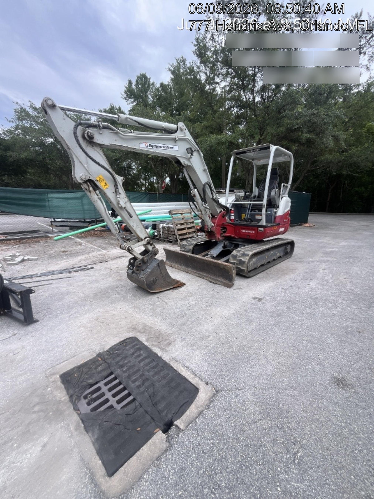 2022 TAKEUCHI TB250-2R