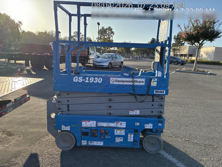 2020 Genie GS-1930 Solid Non Marking Tires, Beacon, Folding rails with half height swing gate, 800W Inverter