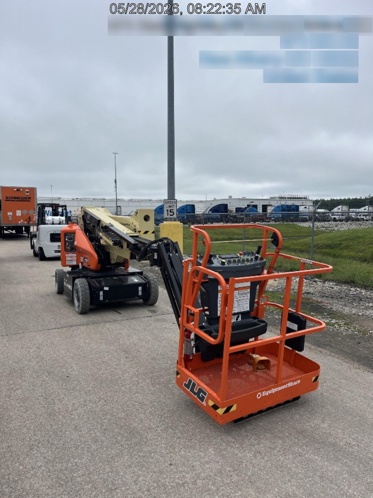 2025 JLG E400AJP Narrow