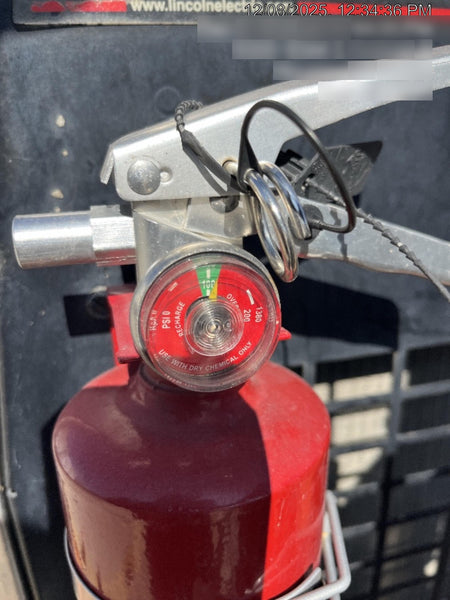 2019 Lincoln Electric Vantage 322 Ready-Pak 3, Two Wheel Trailer, Fender and Light Kit, Cable Rack