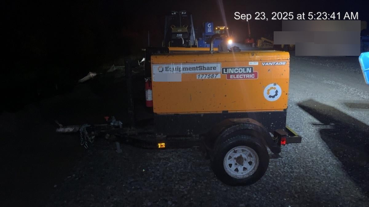 2021 Lincoln Electric Vantage 322 Vantage 322 Ready Pak 3 w/ Decals, ORANGE (includes trailer, cable rack, fender light kit) NO Telematics