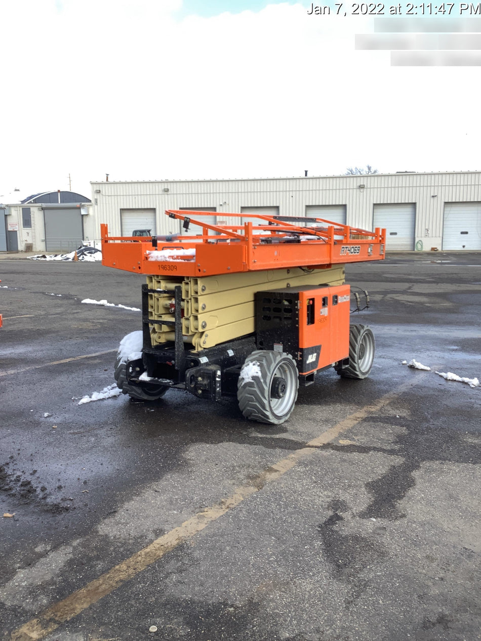 2021 JLG RT4069