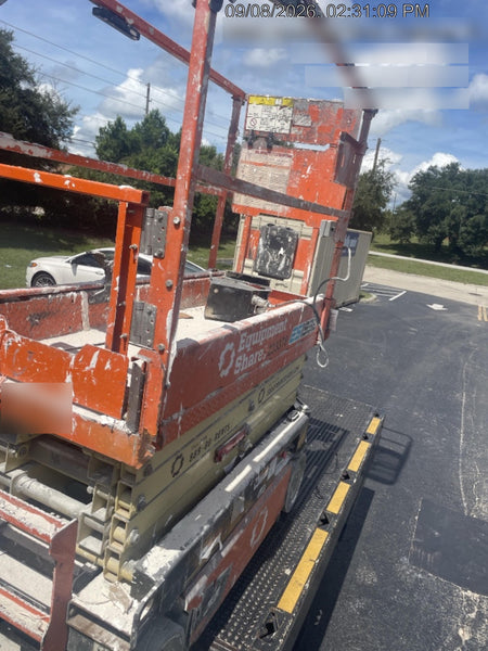 2022 JLG ES1932