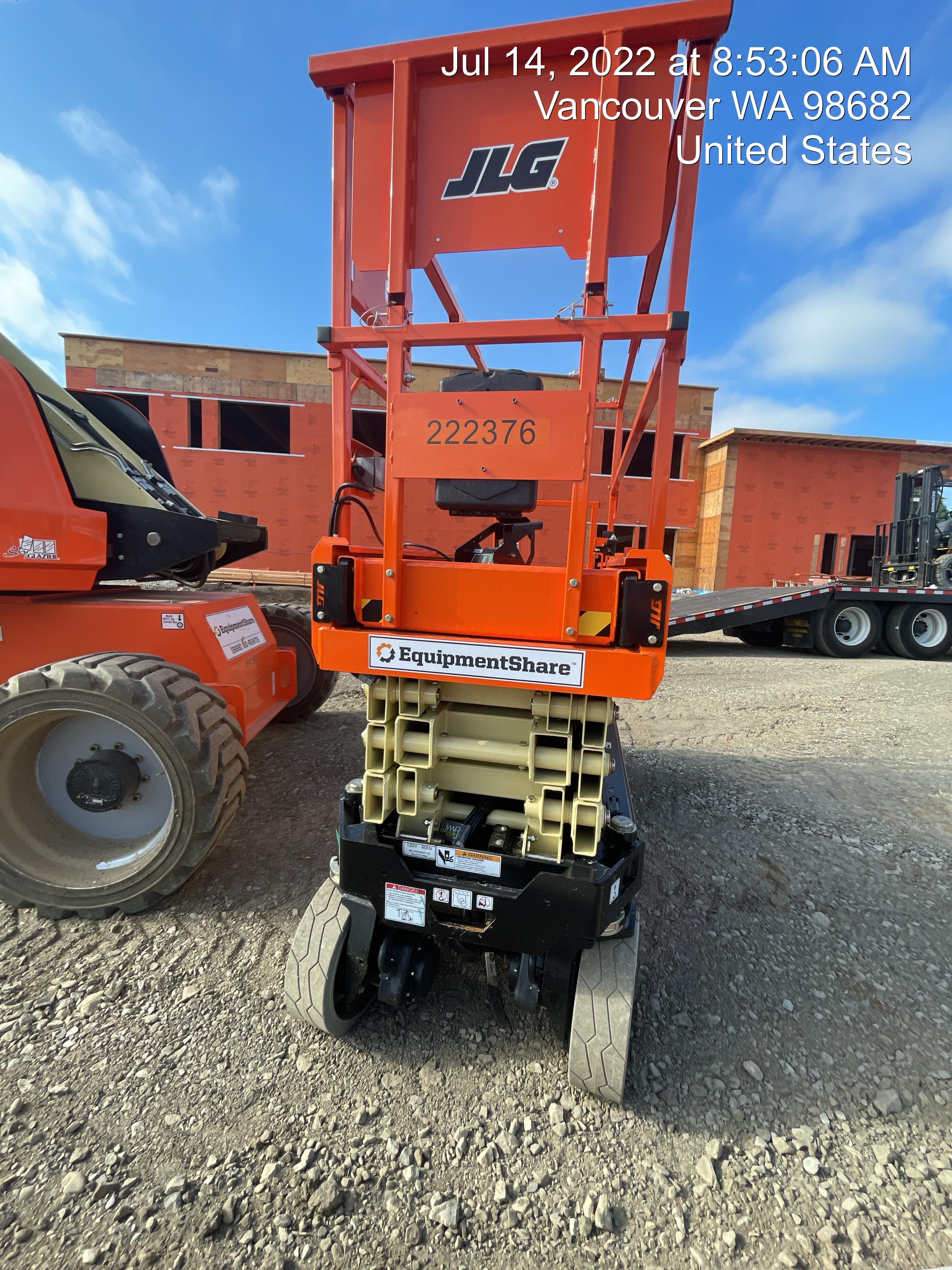 2022 JLG ES2632