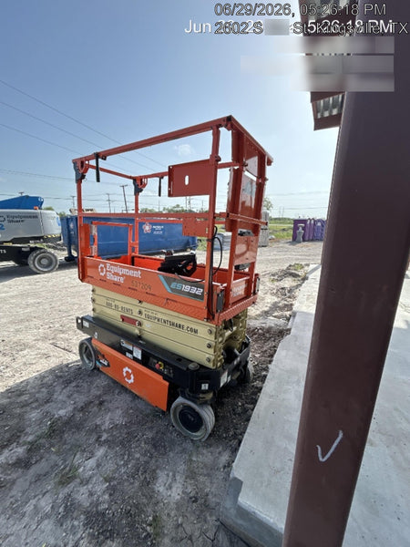 2025 JLG ES1932