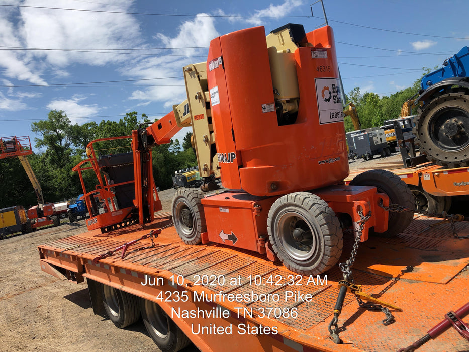 2019 JLG E300AJP
