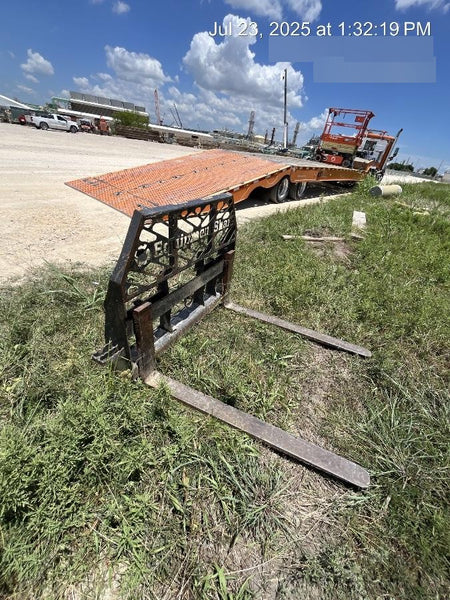 2021 PALADIN 48" Pallet Forks - Paladin