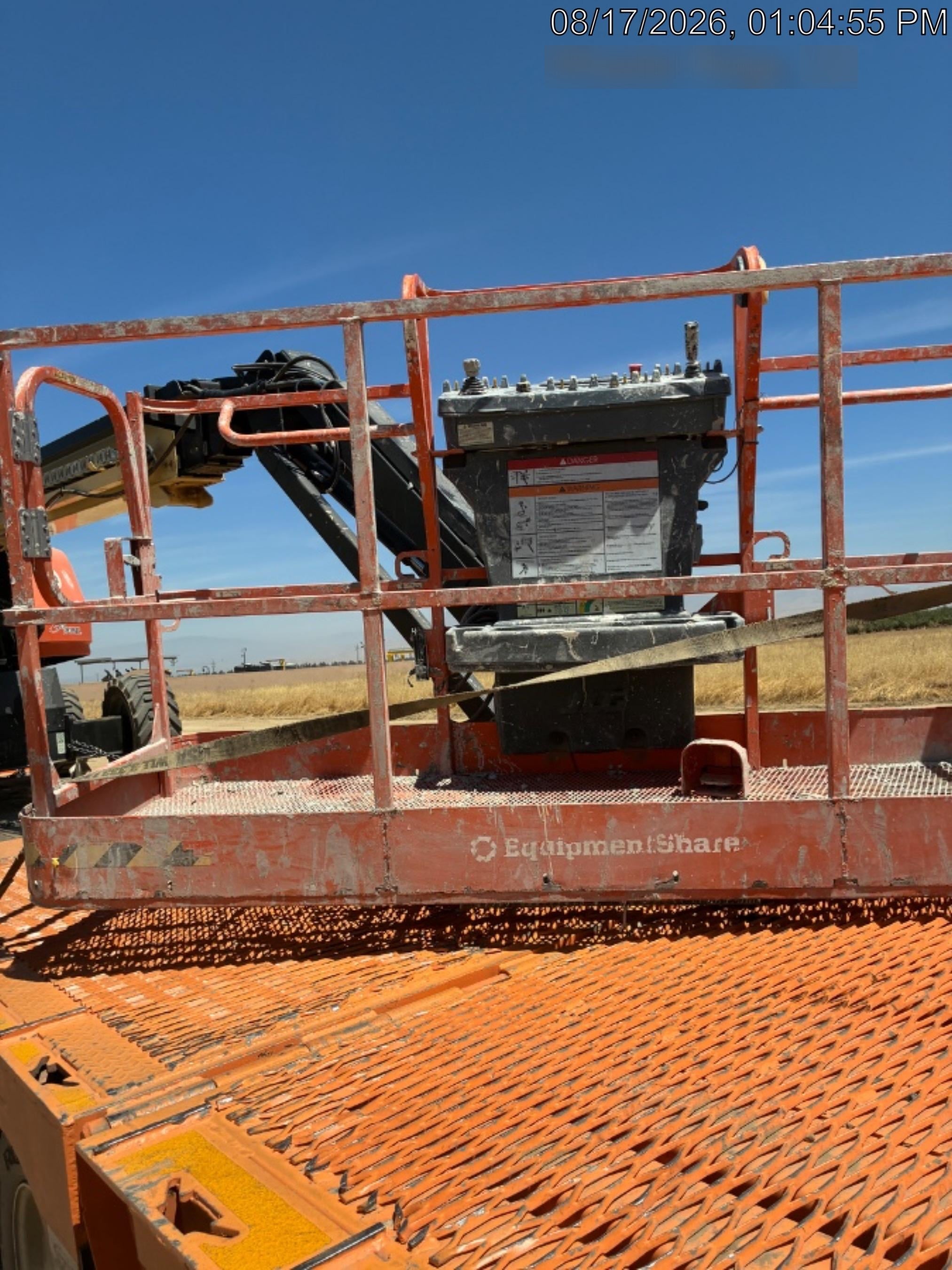 2023 JLG 660SJ