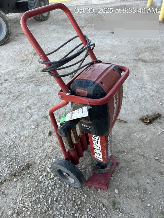 2021 HILTI TE 3000-AVR