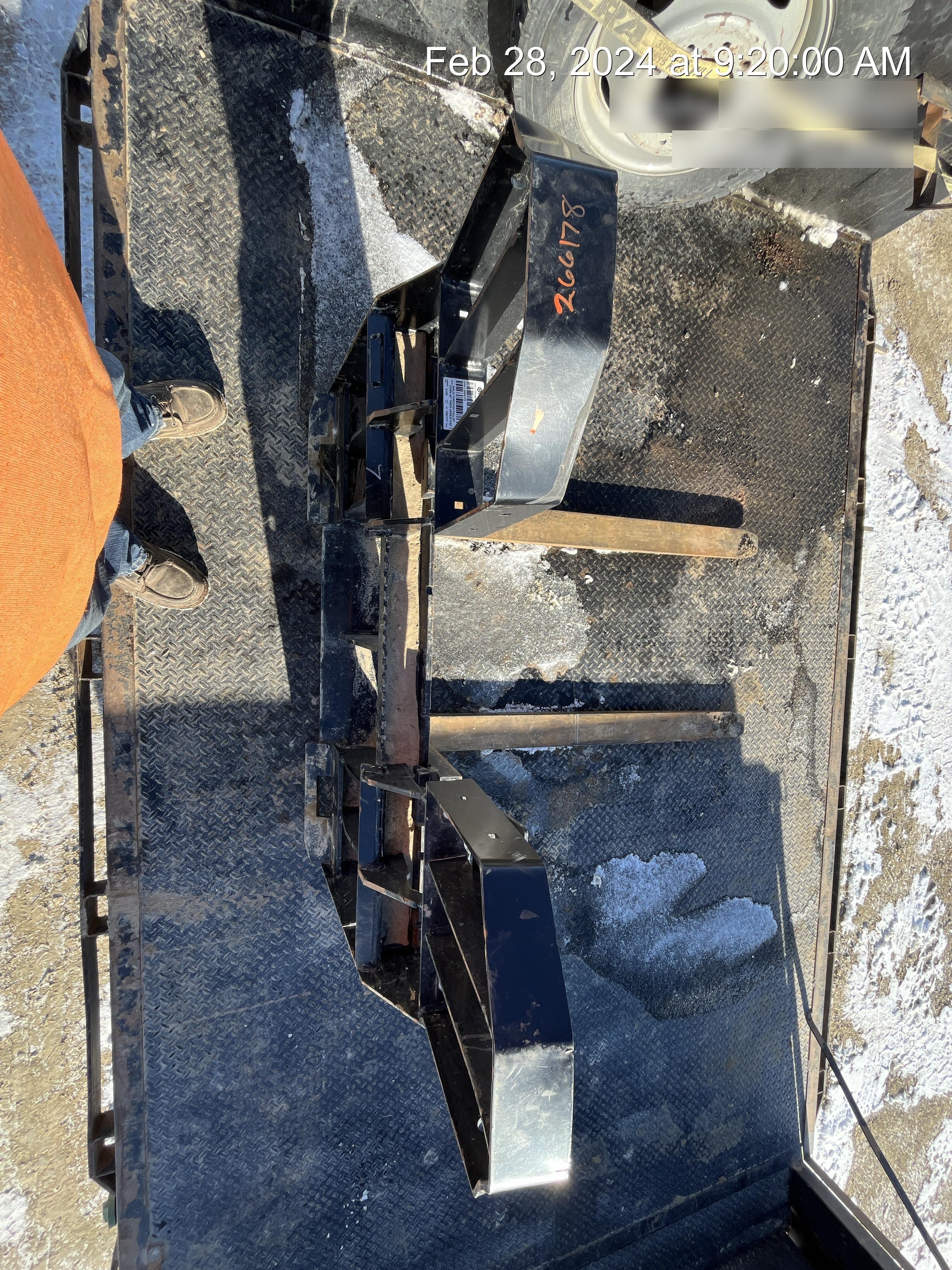 2022 TAKEUCHI 48" Pallet Forks - Takeuchi